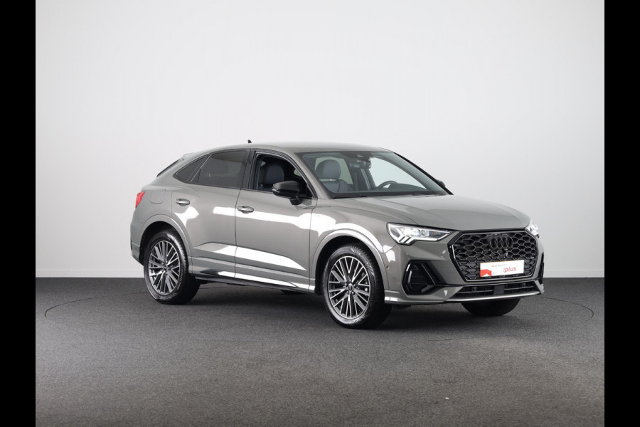 Audi Q3 Sportback 35 TFSI S Edition Competition 150 pk S-tronic | Private lease € 911,- | Navigatie | Parkeersensoren (Park assist) | Achteruitrijcamera | Lichtmetalen velgen 19" | S-Line |