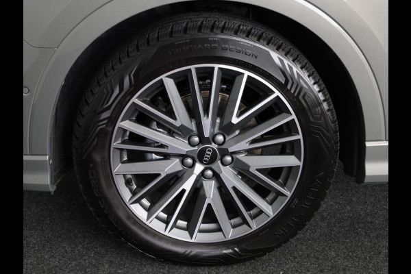 Audi Q3 Sportback 35 TFSI S Edition Competition 150 pk S-tronic | Private lease € 911,- | Navigatie | Parkeersensoren (Park assist) | Achteruitrijcamera | Lichtmetalen velgen 19" | S-Line |