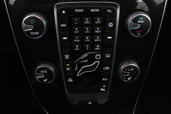 Volvo V40 1.5 T2 Edition+ (STOELVERWARMING, AUTOMAAT, VIRTUAL COCKPIT, PARKEERSENSOREN, CRUISE CONTROL, NAVIGATIE)