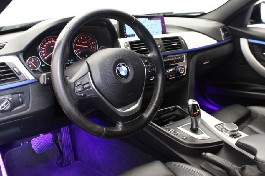 BMW 3 Serie Touring 320i Corporate Lease High Executive