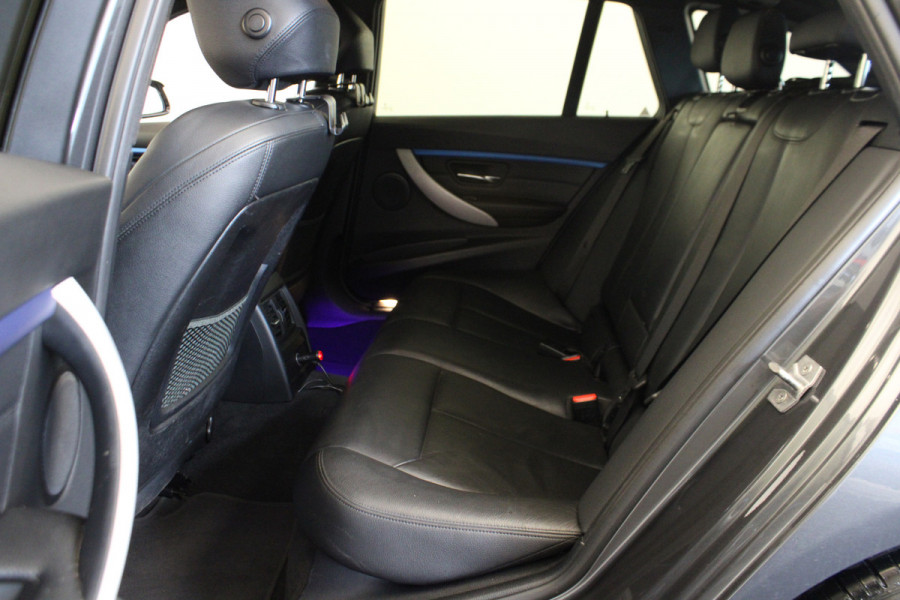 BMW 3 Serie Touring 320i Corporate Lease High Executive