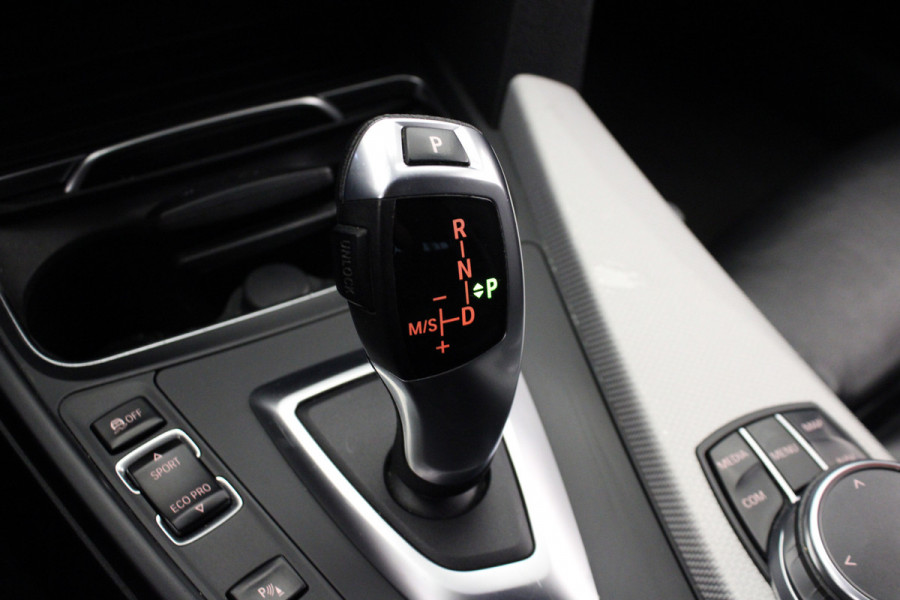 BMW 3 Serie Touring 320i Corporate Lease High Executive