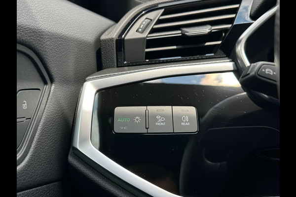 Audi Q3 Sportback 45 TFSI e S-LINE ** LED, VIRTUAL, ACC, OPTIK SCHWARZ, KEYLESS, 19-inch LMV ** 1e EIG - UNFALLFREI ** ** INFORMEER OOK NAAR ONZE AANTREKKELIJKE FINANCIAL-LEASE TARIEVEN **
