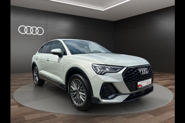 Audi Q3 Sportback 45 TFSI e S-LINE ** LED, VIRTUAL, ACC, OPTIK SCHWARZ, KEYLESS, 19-inch LMV ** 1e EIG - UNFALLFREI ** ** INFORMEER OOK NAAR ONZE AANTREKKELIJKE FINANCIAL-LEASE TARIEVEN **