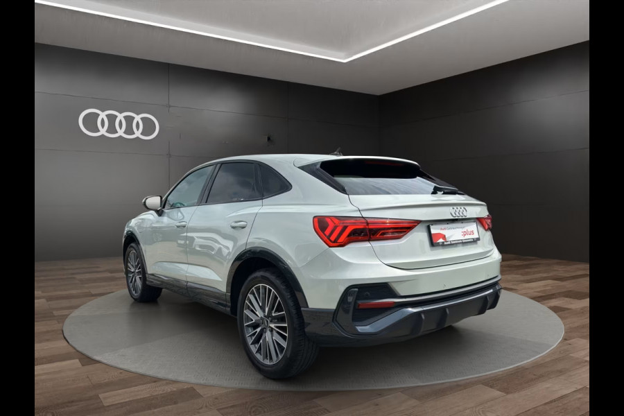 Audi Q3 Sportback 45 TFSI e S-LINE ** LED, VIRTUAL, ACC, OPTIK SCHWARZ, KEYLESS, 19-inch LMV ** 1e EIG - UNFALLFREI ** ** INFORMEER OOK NAAR ONZE AANTREKKELIJKE FINANCIAL-LEASE TARIEVEN **