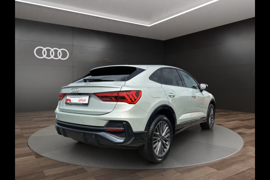 Audi Q3 Sportback 45 TFSI e S-LINE ** LED, VIRTUAL, ACC, OPTIK SCHWARZ, KEYLESS, 19-inch LMV ** 1e EIG - UNFALLFREI ** ** INFORMEER OOK NAAR ONZE AANTREKKELIJKE FINANCIAL-LEASE TARIEVEN **