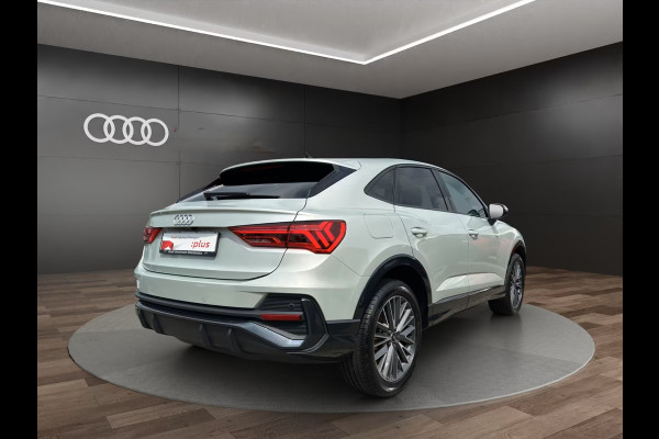 Audi Q3 Sportback 45 TFSI e S-LINE ** LED, VIRTUAL, ACC, OPTIK SCHWARZ, KEYLESS, 19-inch LMV ** 1e EIG - UNFALLFREI ** ** INFORMEER OOK NAAR ONZE AANTREKKELIJKE FINANCIAL-LEASE TARIEVEN **