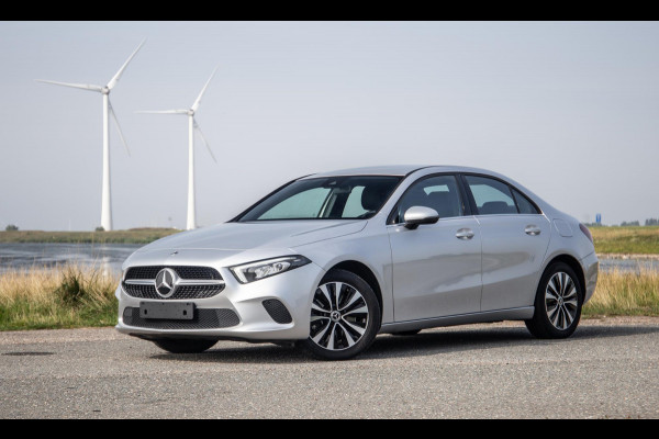 Mercedes-Benz A-Klasse A-Klasse Limousine A-Klasse Limousine A 250 e ( AUTOMAAT / LEDER / CRUISE CONTROLE / CAMERA / CARPLAY