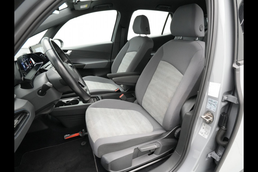 Volkswagen ID.3 Life 58 kWh Navigatie Pdc Acc Carplay Stoel en stuurverwarming 120