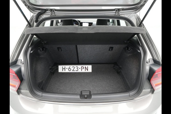 Volkswagen Polo 1.0 TSI 115pk DSG Highline Navigatie Camera Trekhaak Acc Clima Carplay 147