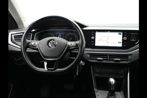 Volkswagen Polo 1.0 TSI 115pk DSG Highline Navigatie Camera Trekhaak Acc Clima Carplay 147