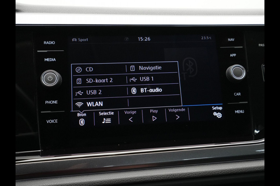 Volkswagen Polo 1.0 TSI 115pk DSG Highline Navigatie Camera Trekhaak Acc Clima Carplay 147