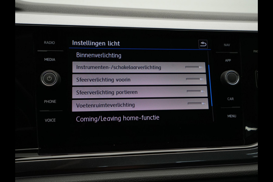 Volkswagen Polo 1.0 TSI 115pk DSG Highline Navigatie Camera Trekhaak Acc Clima Carplay 147
