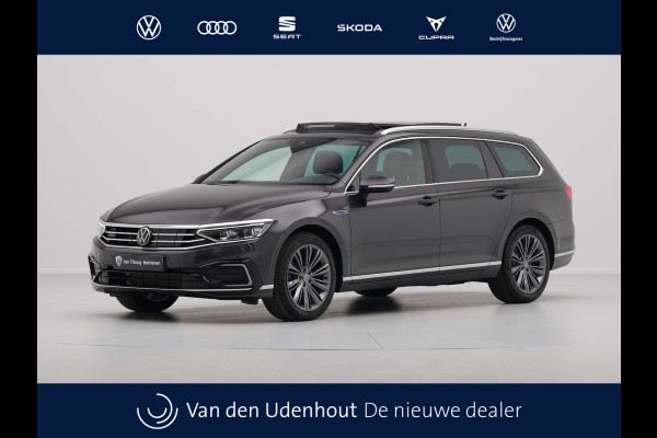 Volkswagen Passat Variant 1.4 TSI 218pk PHEV GTE Business Panorama Camera Stoelverwarming 18'' Lm Velgen 139