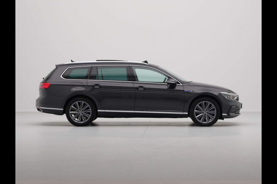 Volkswagen Passat Variant 1.4 TSI 218pk PHEV GTE Business Panorama Camera Stoelverwarming 18'' Lm Velgen 139