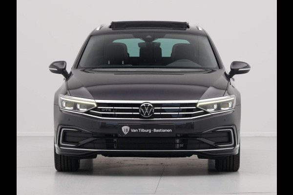 Volkswagen Passat Variant 1.4 TSI 218pk PHEV GTE Business Panorama Camera Stoelverwarming 18'' Lm Velgen 139