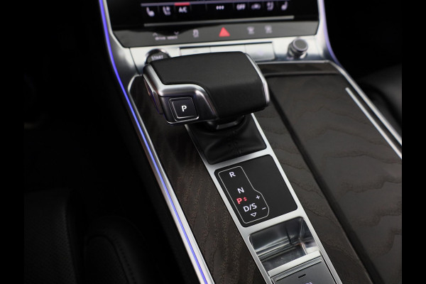 Audi A6 Limousine 50 TFSI e quattro Business edition 300 pk Audi A6 50 TFSI e quattro Business edition 300 pk Automaat (S-Tronic) | Panoramadak | Navigatie | Head-up display | Rondomzicht camera |