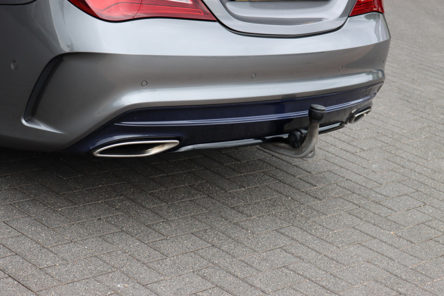 Mercedes-Benz CLA-Klasse Shooting Brake 200 AMG Line Aut7 | Nightpakket | Trekhaak | Camera | Apple Carplay/Android Auto | Stoelverwarming |