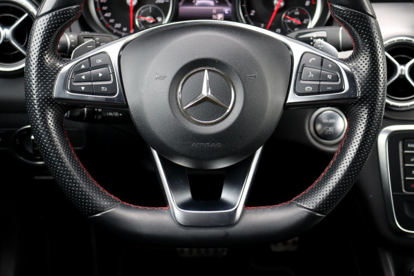 Mercedes-Benz CLA-Klasse Shooting Brake 200 AMG Line Aut7 | Nightpakket | Trekhaak | Camera | Apple Carplay/Android Auto | Stoelverwarming |
