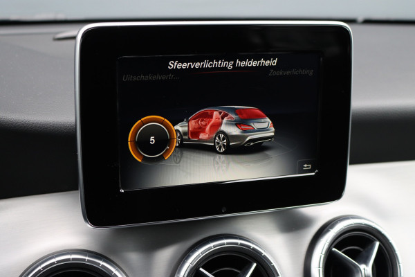 Mercedes-Benz CLA-Klasse Shooting Brake 200 AMG Line Aut7 | Nightpakket | Trekhaak | Camera | Apple Carplay/Android Auto | Stoelverwarming |
