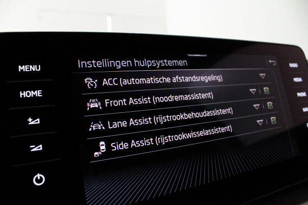 Škoda Kamiq 1.0 TGI Business Edition > CNG/Camera/Adapt.cruise/LED...