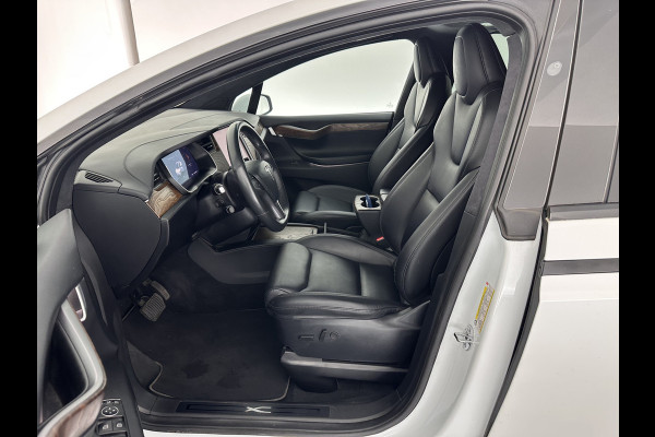 Tesla Model X Long Range [ 7-Pers. ] Aut. *PANO-WINDOW | AUTO-PILOT | LUXURY-LEATHER | TOP-VIEW | NAVI-FULLMAP | FULL-LED | AIR-SUSPENSION | DIGI-COCKPIT | KEYLESS | CAMERA | DAB+ | HEATED-COMFORTSEATS | 22''ALU*