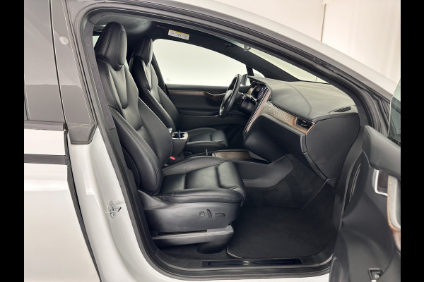 Tesla Model X Long Range [ 7-Pers. ] Aut. *PANO-WINDOW | AUTO-PILOT | LUXURY-LEATHER | TOP-VIEW | NAVI-FULLMAP | FULL-LED | AIR-SUSPENSION | DIGI-COCKPIT | KEYLESS | CAMERA | DAB+ | HEATED-COMFORTSEATS | 22''ALU*