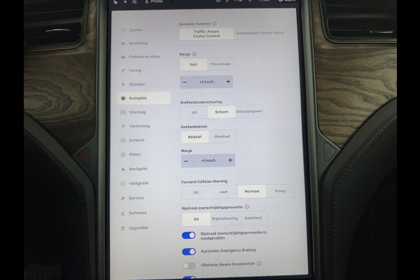 Tesla Model X Long Range [ 7-Pers. ] Aut. *PANO-WINDOW | AUTO-PILOT | LUXURY-LEATHER | TOP-VIEW | NAVI-FULLMAP | FULL-LED | AIR-SUSPENSION | DIGI-COCKPIT | KEYLESS | CAMERA | DAB+ | HEATED-COMFORTSEATS | 22''ALU*