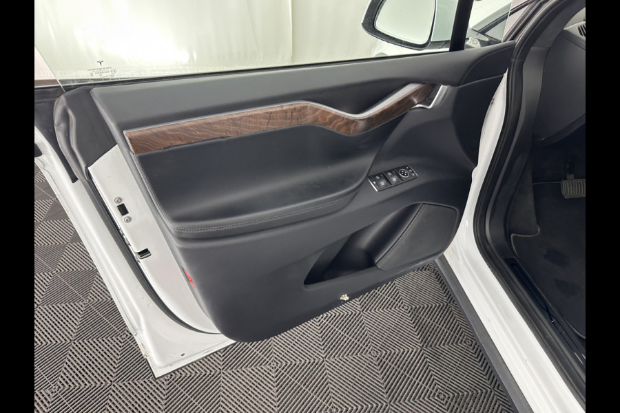 Tesla Model X Long Range [ 7-Pers. ] Aut. *PANO-WINDOW | AUTO-PILOT | LUXURY-LEATHER | TOP-VIEW | NAVI-FULLMAP | FULL-LED | AIR-SUSPENSION | DIGI-COCKPIT | KEYLESS | CAMERA | DAB+ | HEATED-COMFORTSEATS | 22''ALU*
