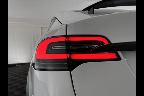 Tesla Model X Long Range [ 7-Pers. ] Aut. *PANO-WINDOW | AUTO-PILOT | LUXURY-LEATHER | TOP-VIEW | NAVI-FULLMAP | FULL-LED | AIR-SUSPENSION | DIGI-COCKPIT | KEYLESS | CAMERA | DAB+ | HEATED-COMFORTSEATS | 22''ALU*