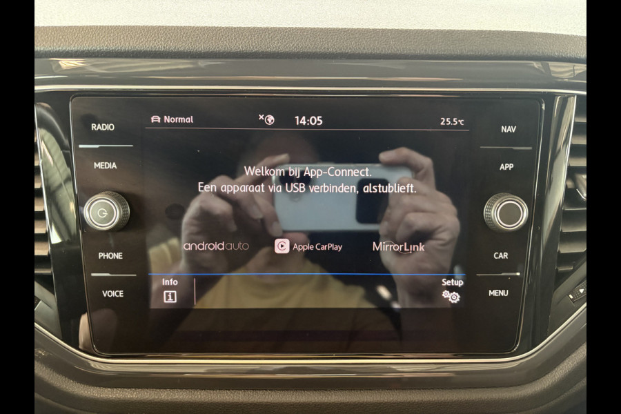 Volkswagen T-Roc 1.5 TSi 150PK DSG Sport Business R-Line CAMERA/NAVI/ADAPT.CRUISE/PDC/19INCH/AFN.TREKHAAK