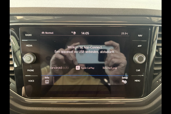 Volkswagen T-Roc 1.5 TSi 150PK DSG Sport Business R-Line CAMERA/NAVI/ADAPT.CRUISE/PDC/19INCH/AFN.TREKHAAK