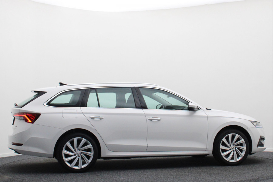 Škoda Octavia Combi 1.4 TSI iV PHEV Sportline Business LED, Head-Up, Apple Carplay, Memory, Keyless, ACC, Afn. Trekhaak, 18"