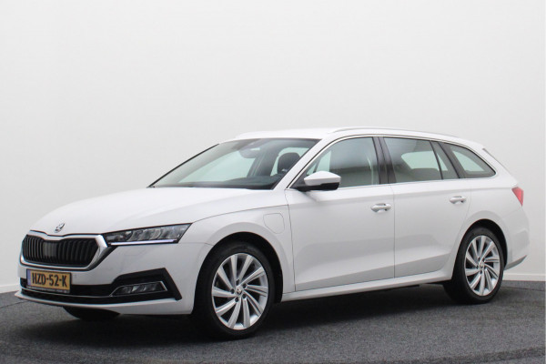 Škoda Octavia Combi 1.4 TSI iV PHEV Sportline Business LED, Head-Up, Apple Carplay, Memory, Keyless, ACC, Afn. Trekhaak, 18"