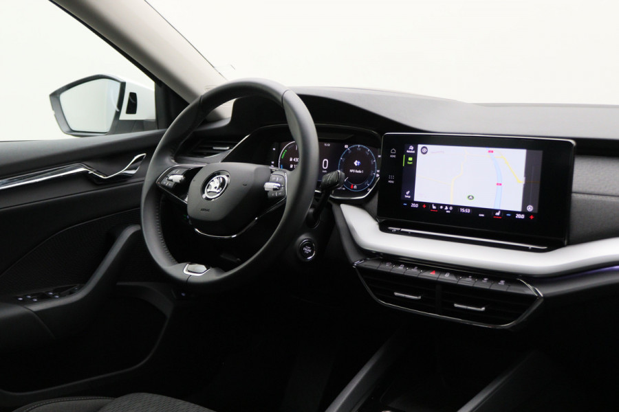 Škoda Octavia Combi 1.4 TSI iV PHEV Sportline Business LED, Head-Up, Apple Carplay, Memory, Keyless, ACC, Afn. Trekhaak, 18"