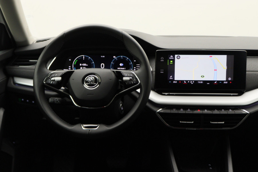 Škoda Octavia Combi 1.4 TSI iV PHEV Sportline Business LED, Head-Up, Apple Carplay, Memory, Keyless, ACC, Afn. Trekhaak, 18"
