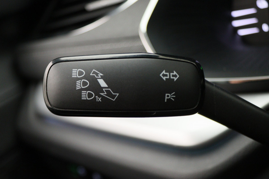 Škoda Octavia Combi 1.4 TSI iV PHEV Sportline Business LED, Head-Up, Apple Carplay, Memory, Keyless, ACC, Afn. Trekhaak, 18"