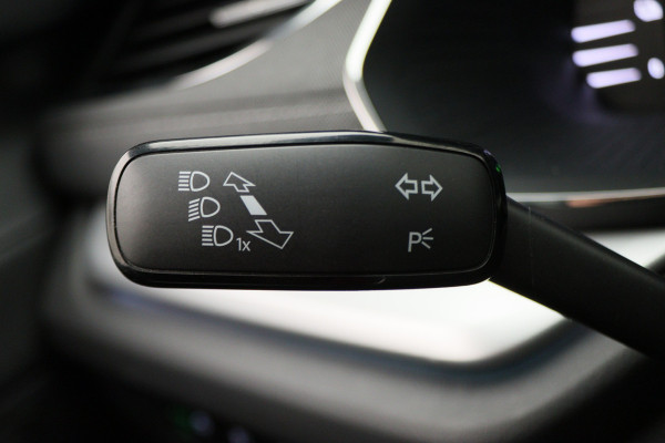Škoda Octavia Combi 1.4 TSI iV PHEV Sportline Business LED, Head-Up, Apple Carplay, Memory, Keyless, ACC, Afn. Trekhaak, 18"