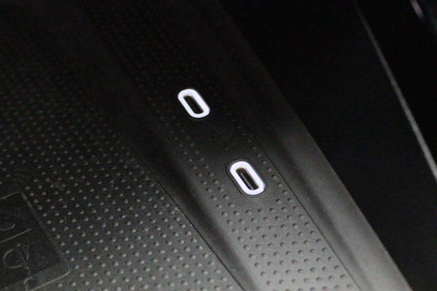 Škoda Octavia Combi 1.4 TSI iV PHEV Sportline Business LED, Head-Up, Apple Carplay, Memory, Keyless, ACC, Afn. Trekhaak, 18"