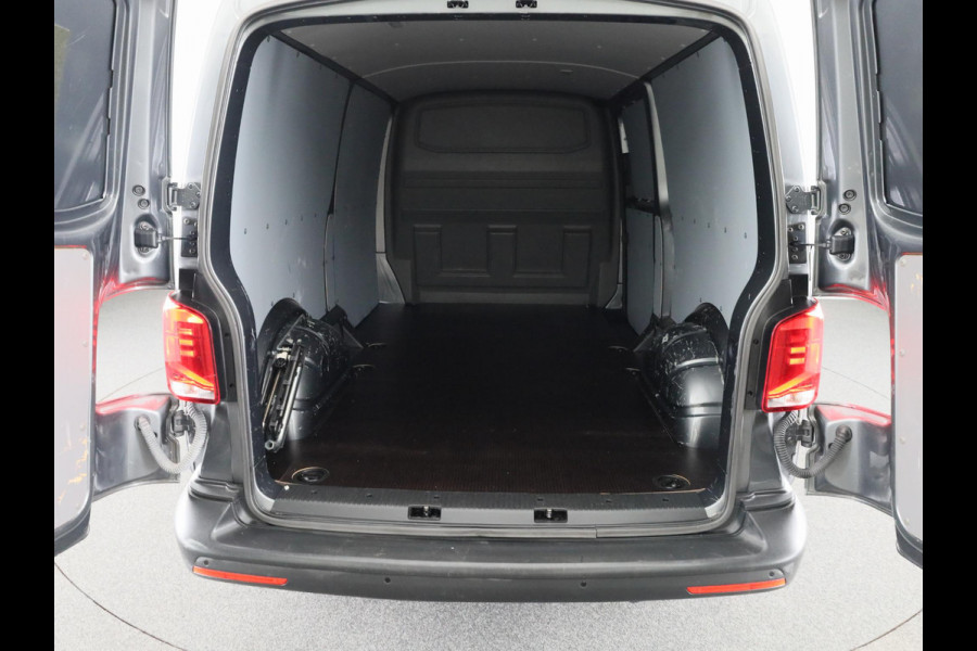 Volkswagen Transporter 2.0 TDI L2H1 28 Economy Business
