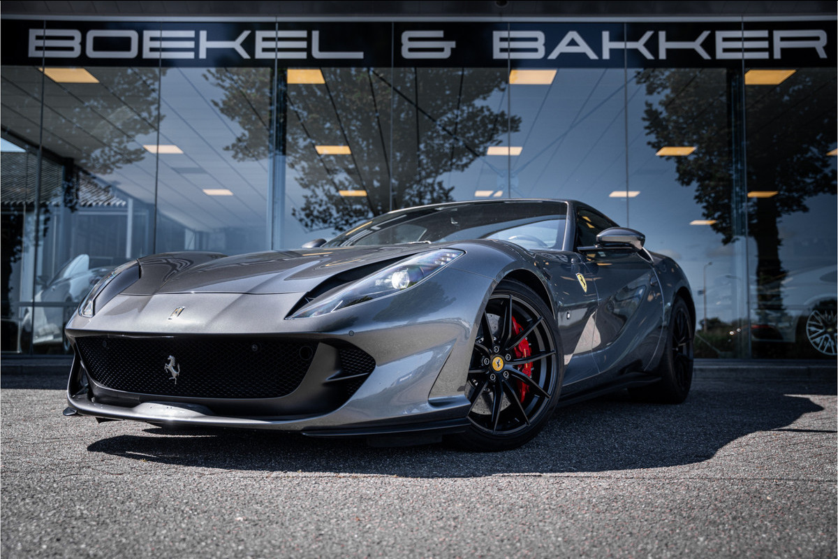 Ferrari 812 6.5 V12 Superfast HELE - Daytona Seats - Carbon - Lift - Pass. Display