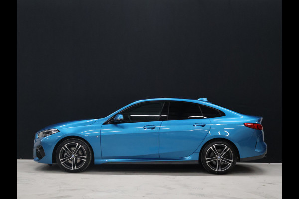 BMW 2 Serie Gran Coupé 218i M Sport [SCHUIFKANTELDAK, CAMERA, PDC V+A, ADAPTIVE CRUISE CONTROL, APPLE CARPLAY, ANDROID, SFEERVERLICHTING, NAVIGATIE, NIEUWSTAAT]