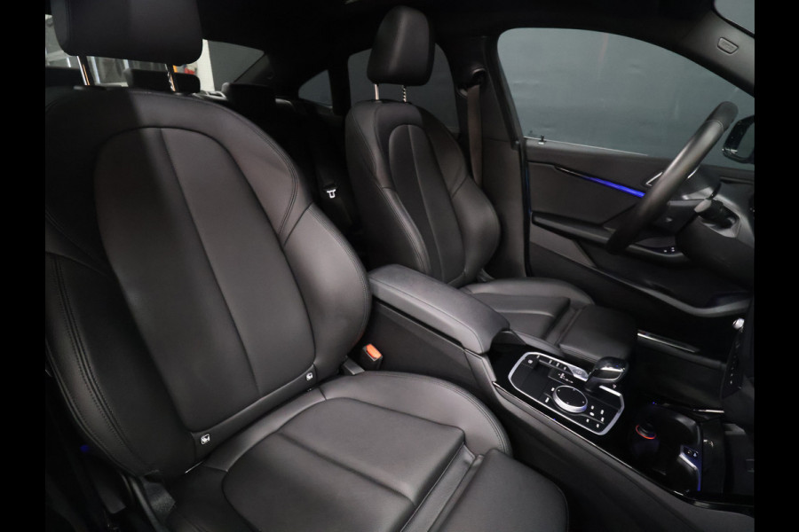 BMW 2 Serie Gran Coupé 218i M Sport [SCHUIFKANTELDAK, CAMERA, PDC V+A, ADAPTIVE CRUISE CONTROL, APPLE CARPLAY, ANDROID, SFEERVERLICHTING, NAVIGATIE, NIEUWSTAAT]