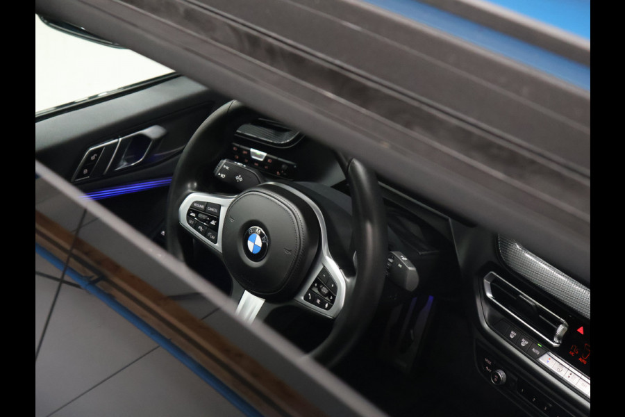 BMW 2 Serie Gran Coupé 218i M Sport [SCHUIFKANTELDAK, CAMERA, PDC V+A, ADAPTIVE CRUISE CONTROL, APPLE CARPLAY, ANDROID, SFEERVERLICHTING, NAVIGATIE, NIEUWSTAAT]