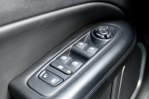 Jeep Compass 1.3T NightEagle L.Edition Autom 150PK / Trekhaak / INCL. 12 maan