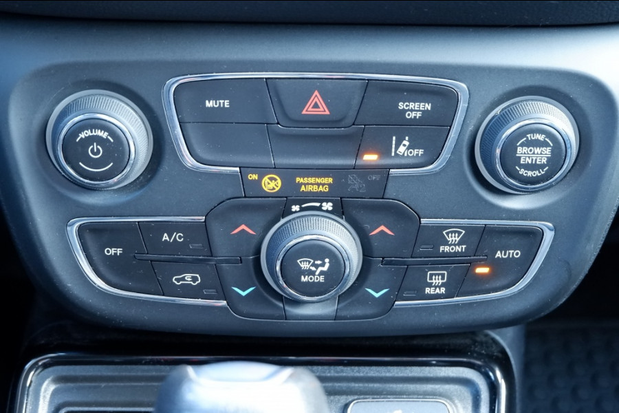 Jeep Compass 1.3T NightEagle L.Edition Autom 150PK / Trekhaak / INCL. 12 maan