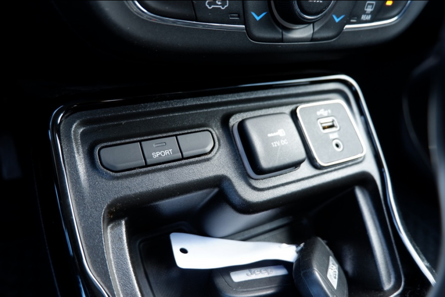 Jeep Compass 1.3T NightEagle L.Edition Autom 150PK / Trekhaak / INCL. 12 maan
