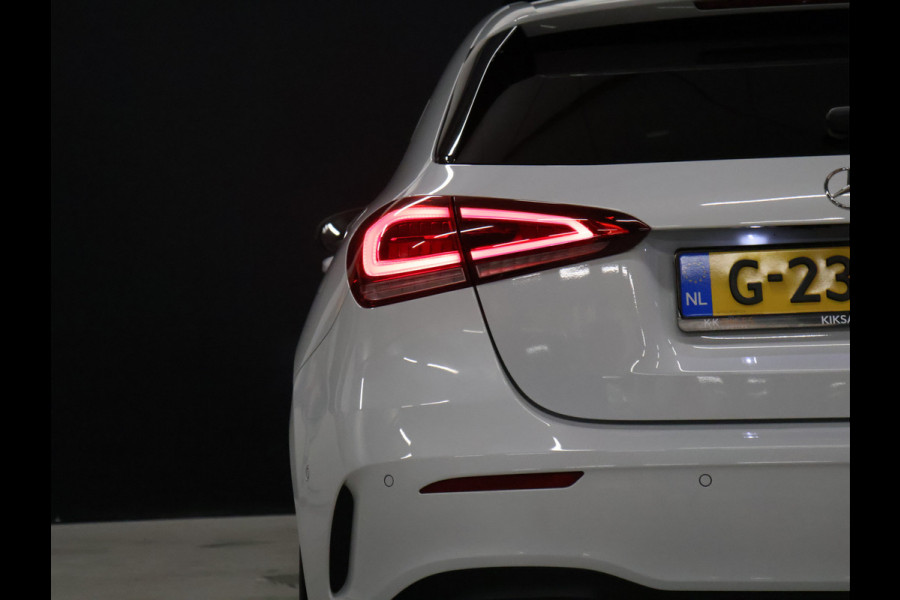 Mercedes-Benz A-Klasse 160 AMG Sport [SCHUIFKANTELDAK, CAMERA, PDC V+A, APPLE CARPLAY, ANDROID AUTO, CRUISE CONTROL, NAVIGATIE, AIRCONDITIONING, AMG PAKKET, NIEUWSTAAT]