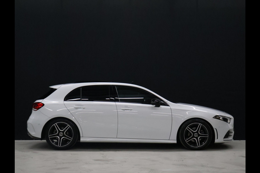 Mercedes-Benz A-Klasse 160 AMG Sport [SCHUIFKANTELDAK, CAMERA, PDC V+A, APPLE CARPLAY, ANDROID AUTO, CRUISE CONTROL, NAVIGATIE, AIRCONDITIONING, AMG PAKKET, NIEUWSTAAT]