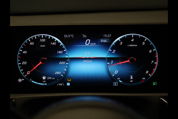 Mercedes-Benz A-Klasse 160 AMG Sport [SCHUIFKANTELDAK, CAMERA, PDC V+A, APPLE CARPLAY, ANDROID AUTO, CRUISE CONTROL, NAVIGATIE, AIRCONDITIONING, AMG PAKKET, NIEUWSTAAT]